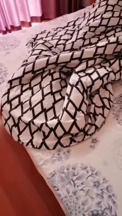 原创迷晕我的妈妈扒掉裤子牙刷插入妈妈的骚屄，捅的骚屄直抽搐 1249网站网址 596514#熟女控的胖子乱伦 偷拍 母子 自拍看置顶免费进入福利频道可以看到完整版视频点此查看更多