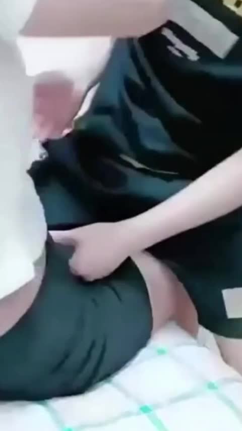 『第一色』 劲爆小叔子强行性侵，嫂子被压住无法反抗 #乱伦