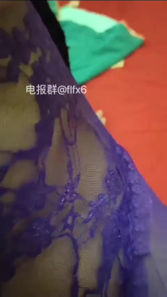 乱伦大神和穿着性感内衣黑丝高跟的嫂子 在床上饥渴难耐求操 各种淫语挑逗谁受得了啊 解锁各种性爱姿势 完整版点此查看更多