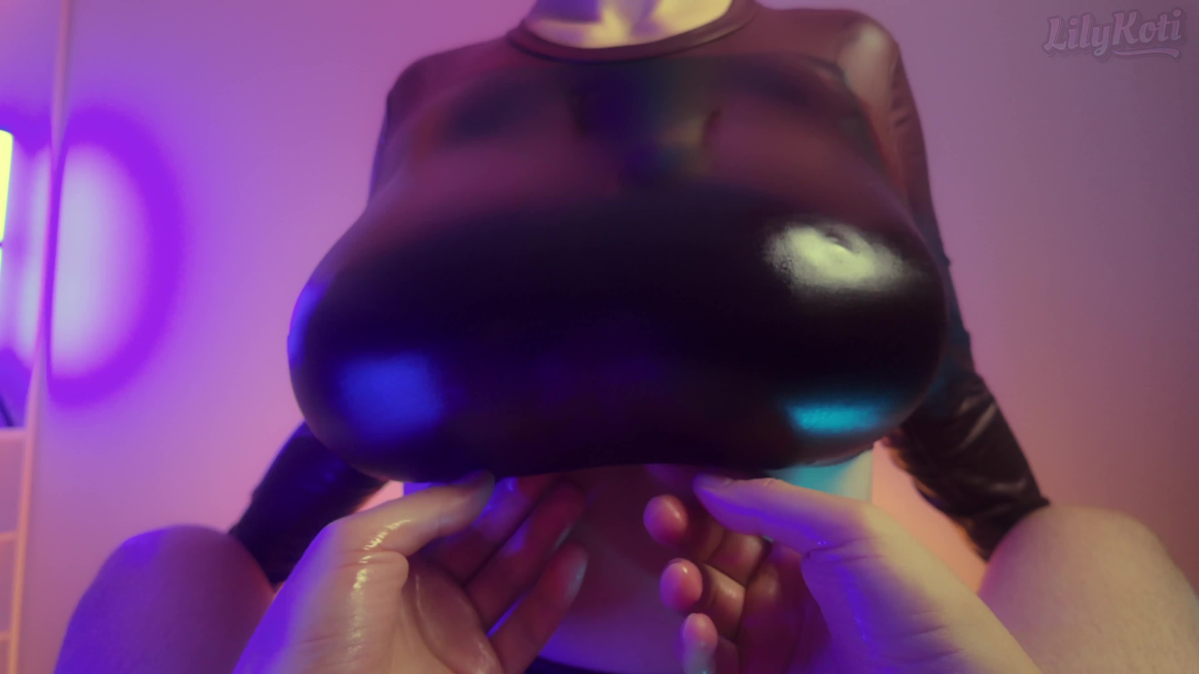 bouncing-cherries-on-his-top-latex-tittyfuck-lilykoti-p2160