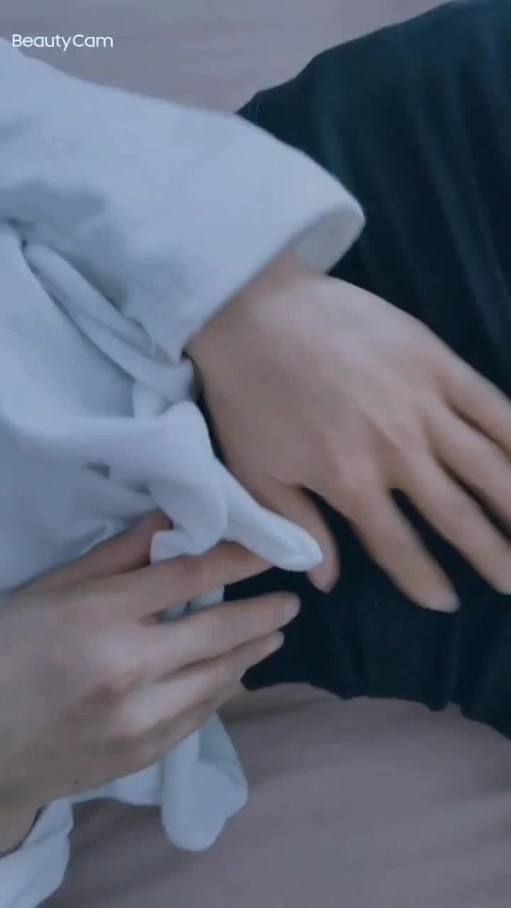 #大姐的娇喘姐弟乱伦14终于把姐姐迷奸了，是喜是忧是对是错全让我一人承担吧 1222原帖地址 130372点此查看更多