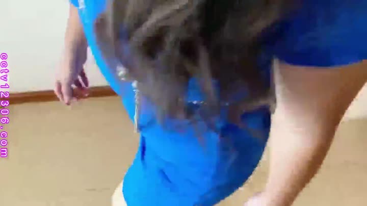 #乱伦 #麻豆 麻豆传媒映画真实乱伦和舅妈第一次做爱半推半就点个赞 关注 更新会加速！#乱伦