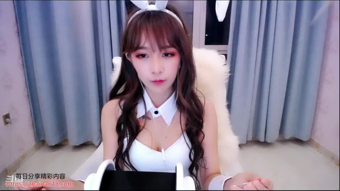#ASMR #丸子君 丸子君#淫妻 #骚货 #母狗 #乱伦 #学生 #初中生 #剧情 百万视频点此查看更多