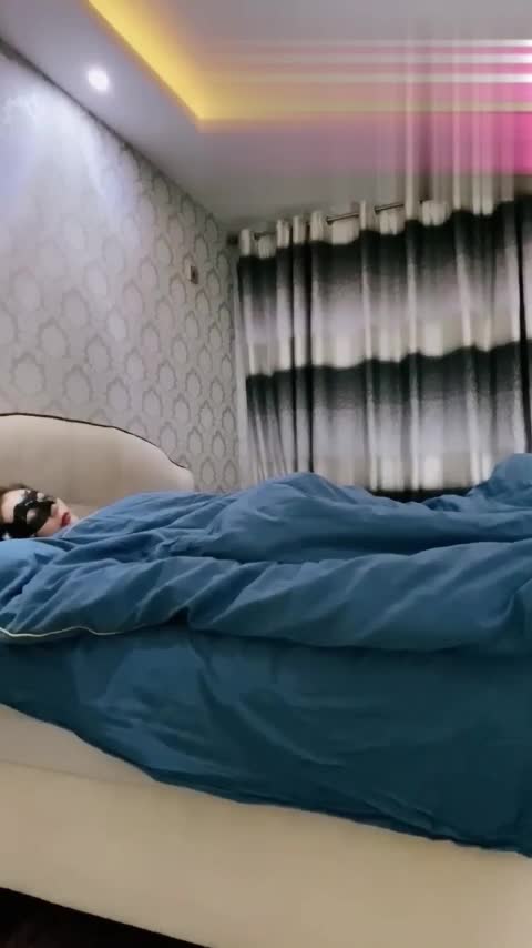 『第一色』哥哥不在家 弟弟钻入嫂子的被窝 #乱伦