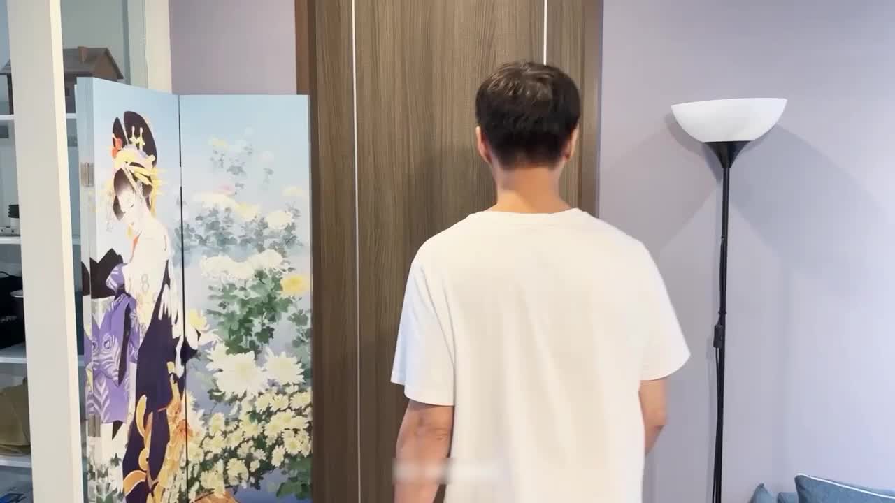 #国产 #素人实拍 #乱伦 20岁天然E奶超骚妹妹想要了，在房间自慰等哥哥来宠爱，肉棒塞满她的穴穴点此查看更多