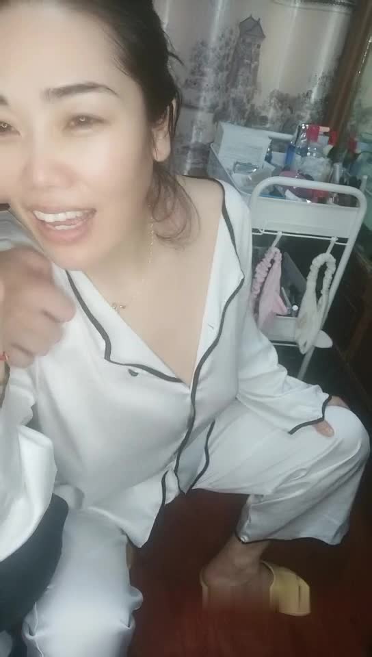 乱伦嫂嫂大姨妈也不放过速游VPN跑满千兆只做最快