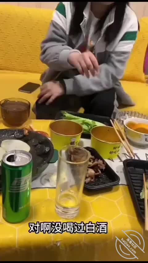 【视频标题】中了乱伦的毒，想上高中外甥女14正片不远千里破处【原帖地址】点此查看更多