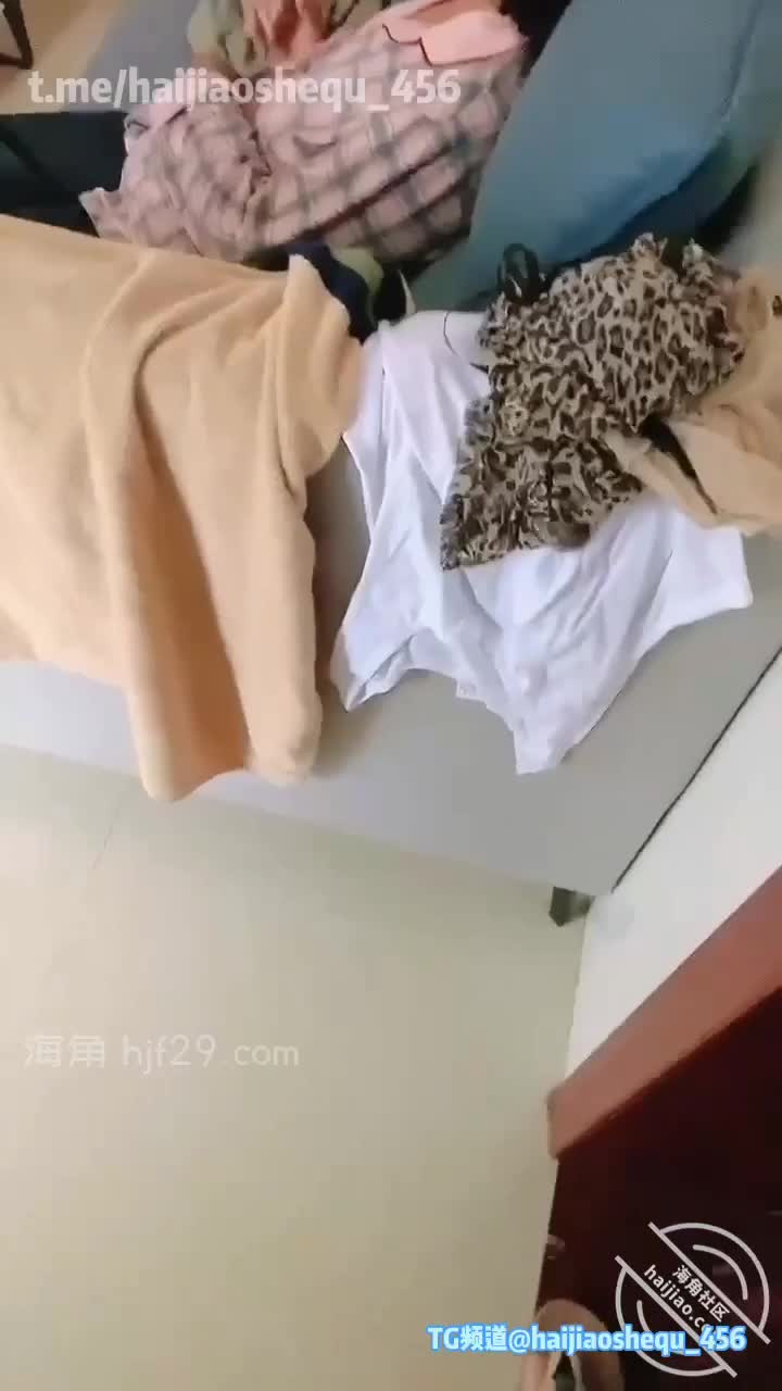 #外婆 #乱伦点此查看更多