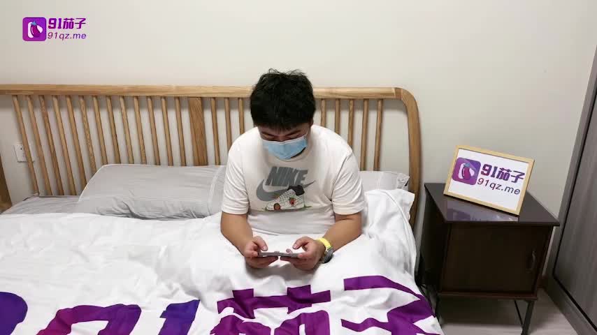 『第一色』精神小妹发现哥哥不雅秘密 禁忌乱伦 #乱伦速游VPN跑满千兆只做最快