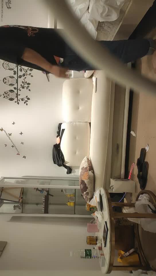 【#我开着拖拉机】10-04漂亮闺蜜来助阵 两男两女淫乱4P 俩小伙不缺钱 缺的就是这份母爱