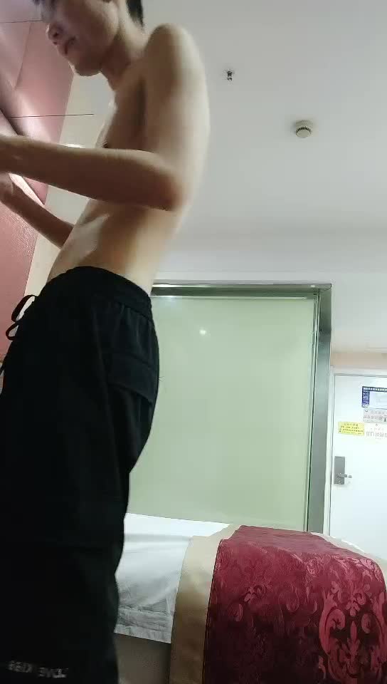 【#小白探花】08-17雨夜，小伙酒店买春全纪录，从大堂到房间，漂亮小姐姐，苗条身姿，风情万种，