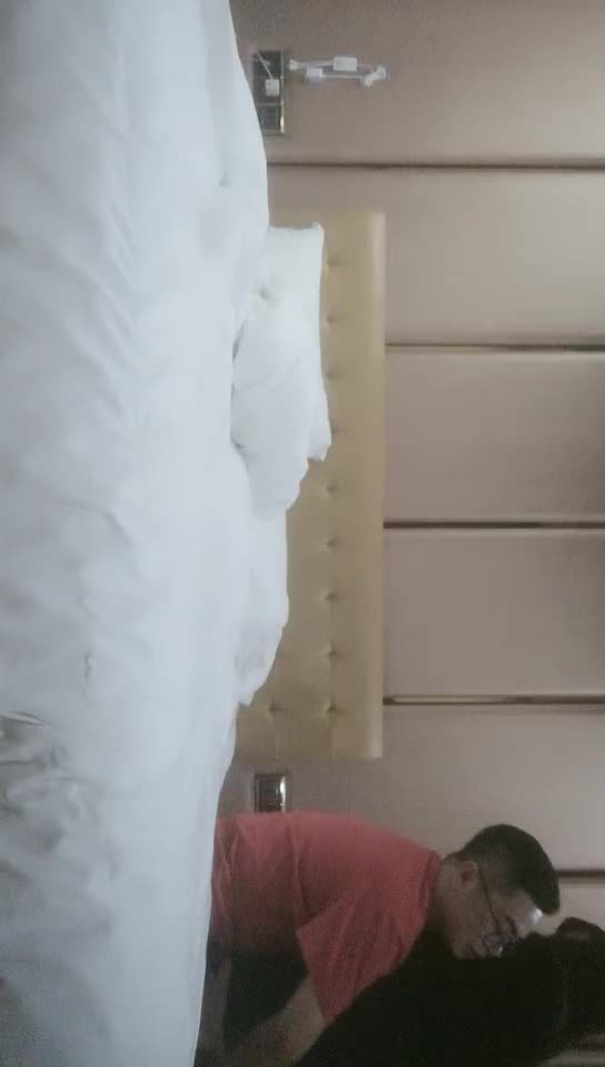 #局长的后宫 09-03约来肉感大奶少妇，正入抽插猛操，上位骑乘猛坐晃动奶子，张开双腿镜头前特写抽插
