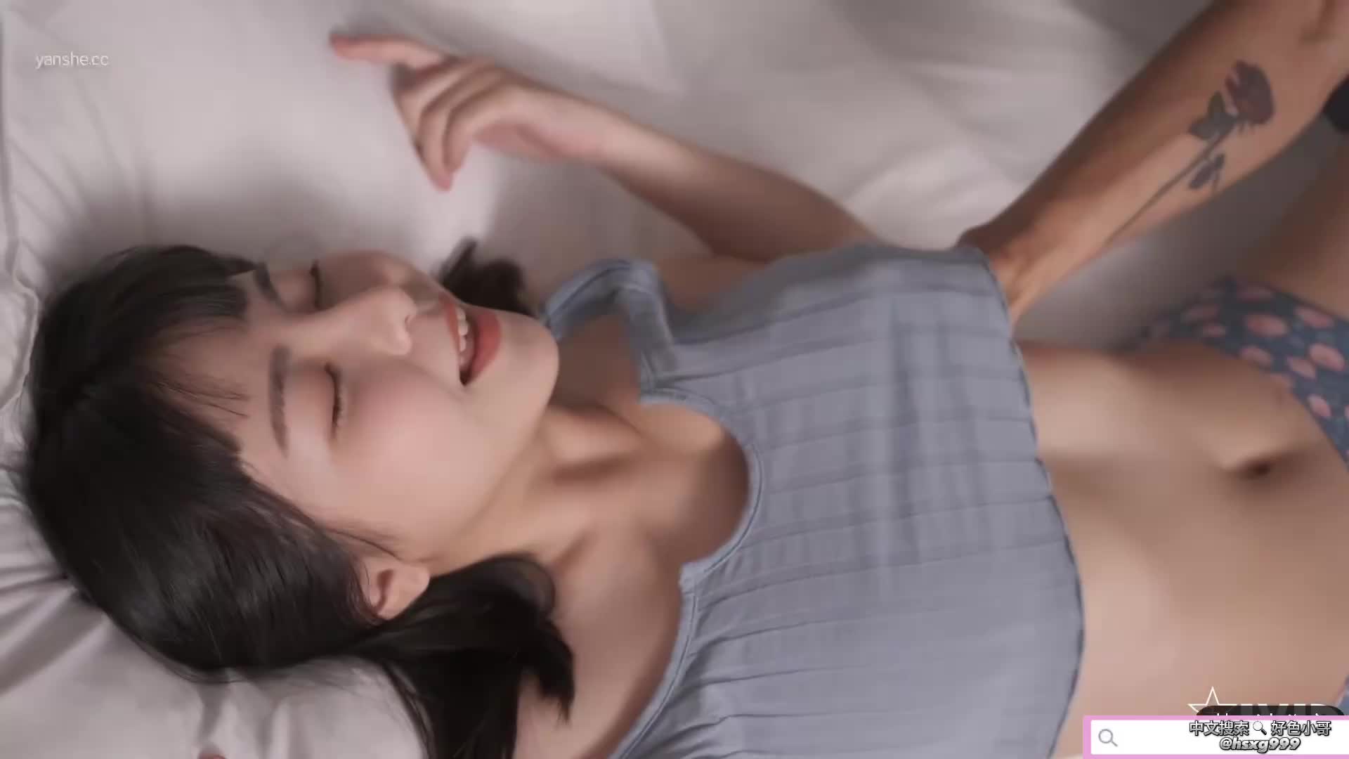 兄妹乱伦，不小心射到了亲妹妹的阴道里，过程被女友尽收眼底 ️点此查看更多