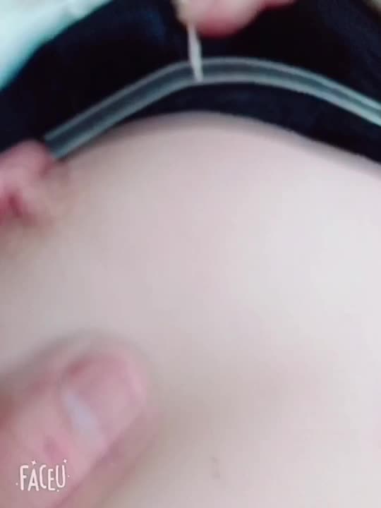 海角社区 真实妈妈66把老爸成功灌醉了 ，淫荡妈妈穿着裙子原来没有穿内裤网站网址 270509#小度同学母子 乱伦 熟女 少妇点击免费加入