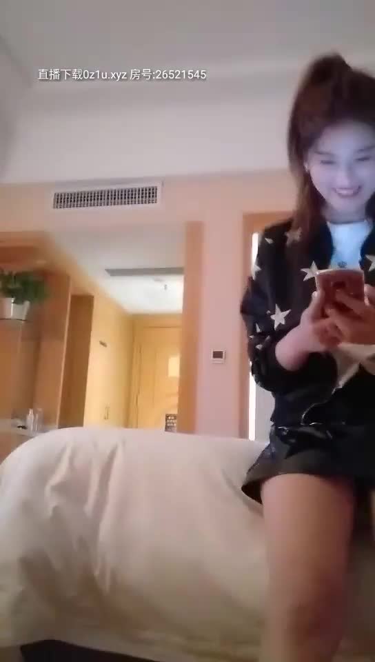 高颜值长相甜美妹子TP啪啪，穿上黑丝舔弄口交猛操抽插非常诱人速游VPN跑满千兆只做最快