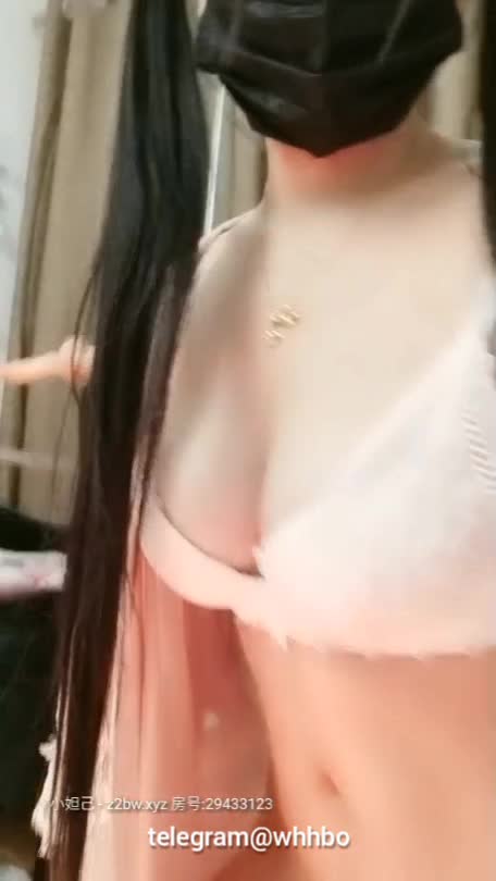 #极品嫩屄双马尾小萝莉掰开屄自慰想做频道-可定制【自动发片机器人】