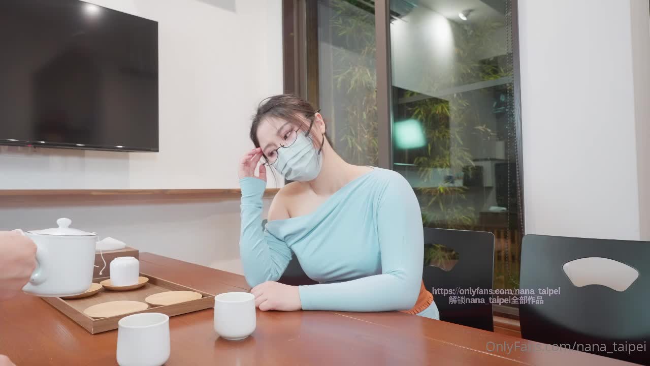 #OnlyFans 白虎网红小姐姐NANA - 我的美女班主任点此查看更多