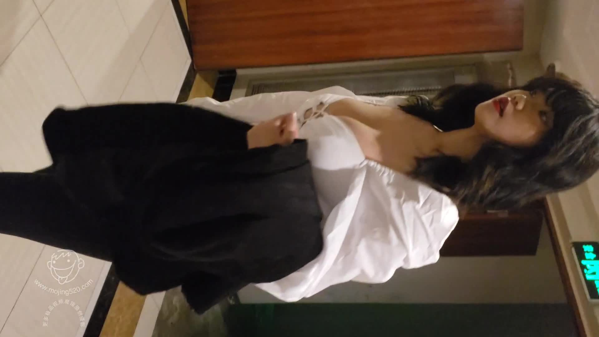#魔镜街拍 性感瑜伽裤美女 2球速体育靠谱台子-点击注册-无需实名