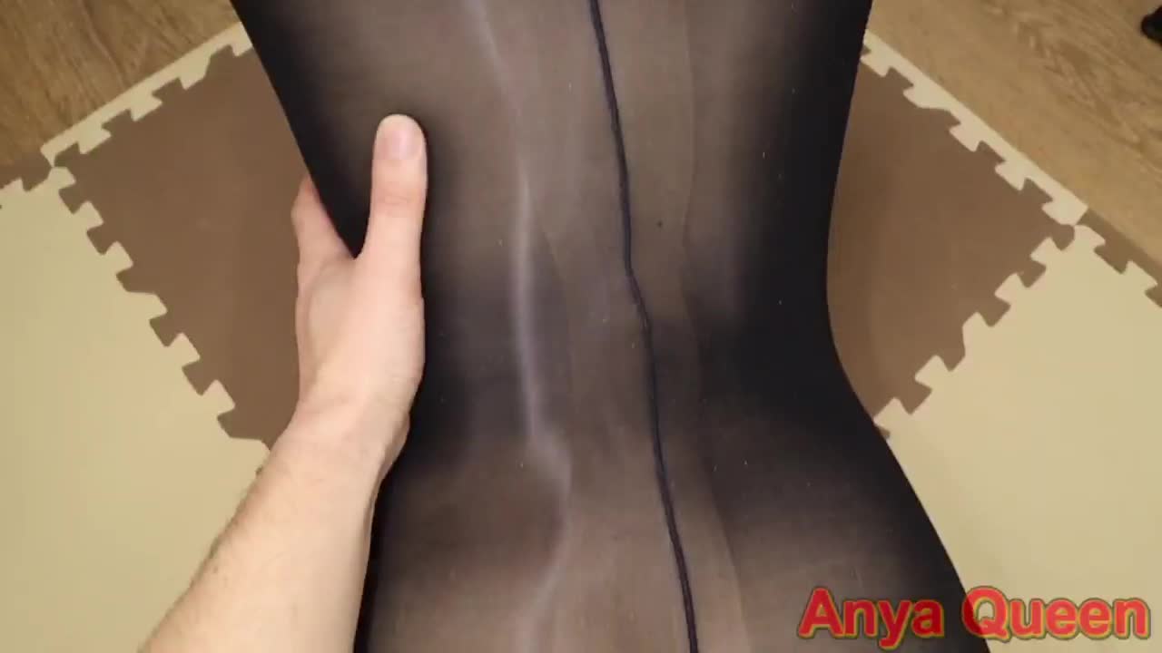 全身连体丝袜情趣内衣，这种衣服非常适合微胖熟女穿，如果带点花纹就更刺激视觉感官！#丝袜 #连裤袜 #黑丝 #熟女 #微胖 #后入速游VPN跑满千兆只做最快