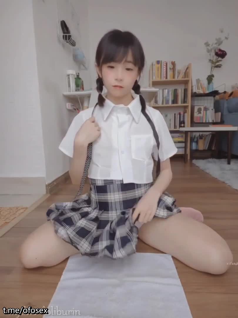 青春无敌推特顶级极品清纯卡哇伊萝莉双马尾小女神【loliburin】私拍速游VPN跑满千兆只做最快