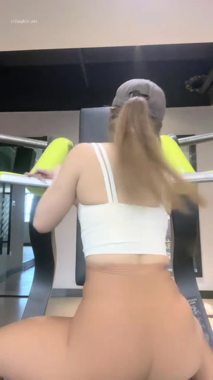 #半糖直播 女神夹跳蛋健身淫湿瑜伽裤(3)️️点点关注不迷路~更多精彩【金牌中转站】️️