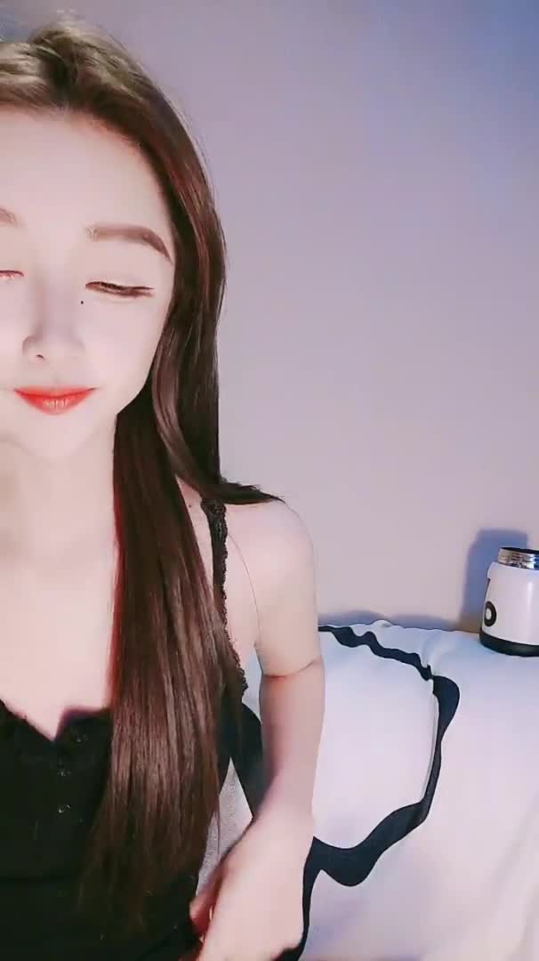 【#柒玖】高颜值网红女神~超漂亮~粉穴娇艳欲滴~道具自慰骑乘穴肉翻飞想做频道-可定制【自动发片机器人】