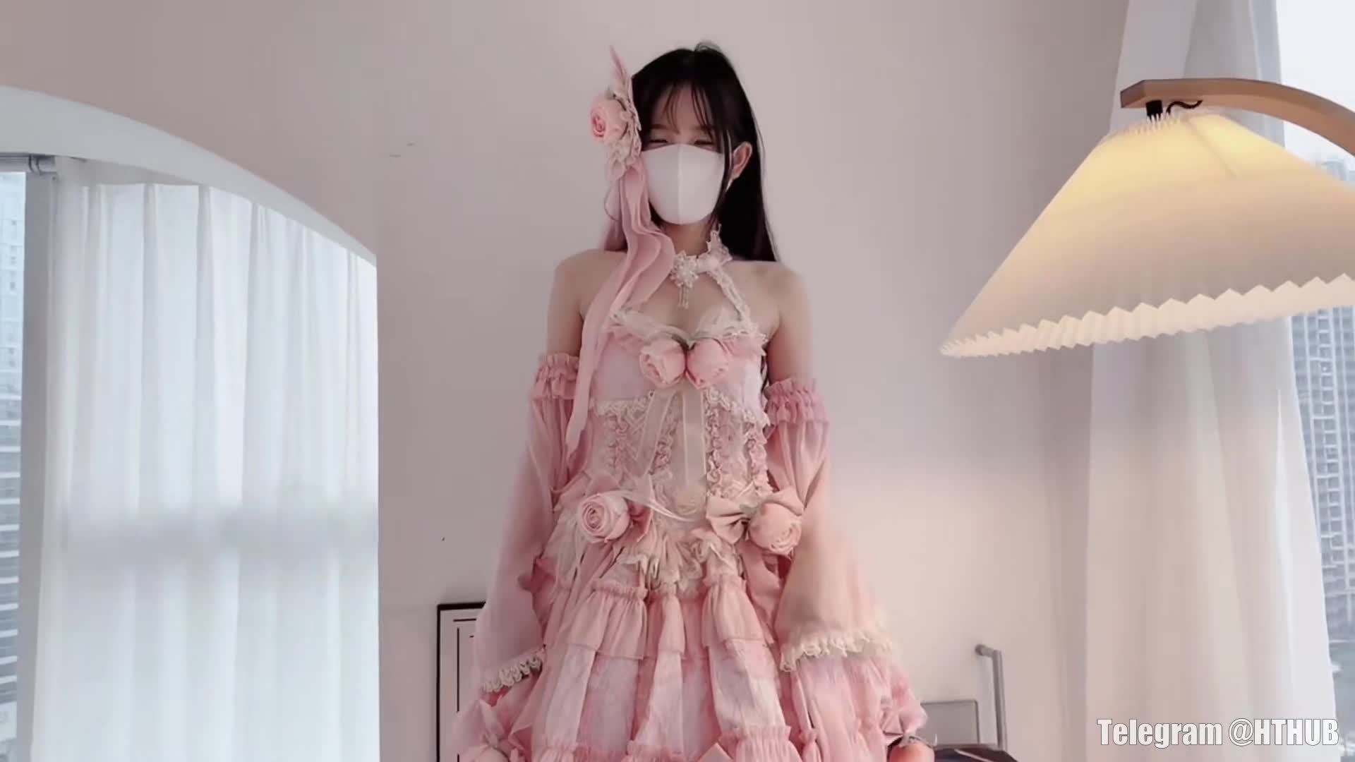 #网红 〖粉色情人〗可爱风软妹 花嫁美少女纯欲白丝