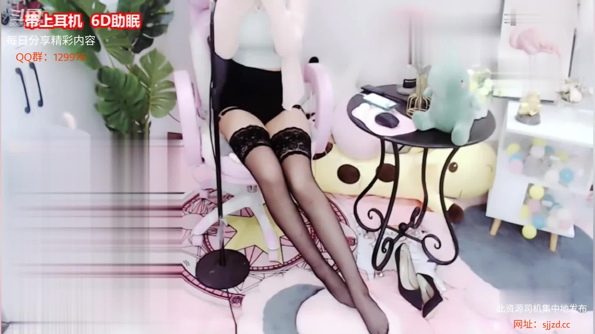 百万视频   转发5个群解锁观看视频  万能