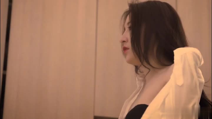 高颜值性感美女和微信网友相约酒店见面 如火朝天各种操逼