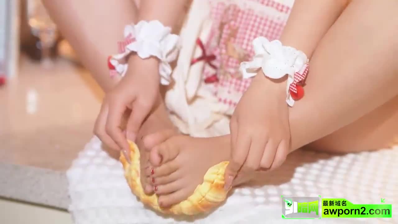 超高颜值福利姬美少女yuuhui玉汇最新大尺度福利写真来袭冬日甜心的极致诱惑！ #cos #福利姬 #美少女高颜值 #嫩妹