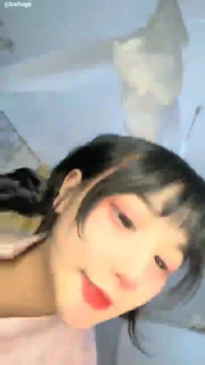 高颜值黑丝护士装可爱萝莉与男友直播啪啪，被操的啊啊直叫#护士装 #萝莉
