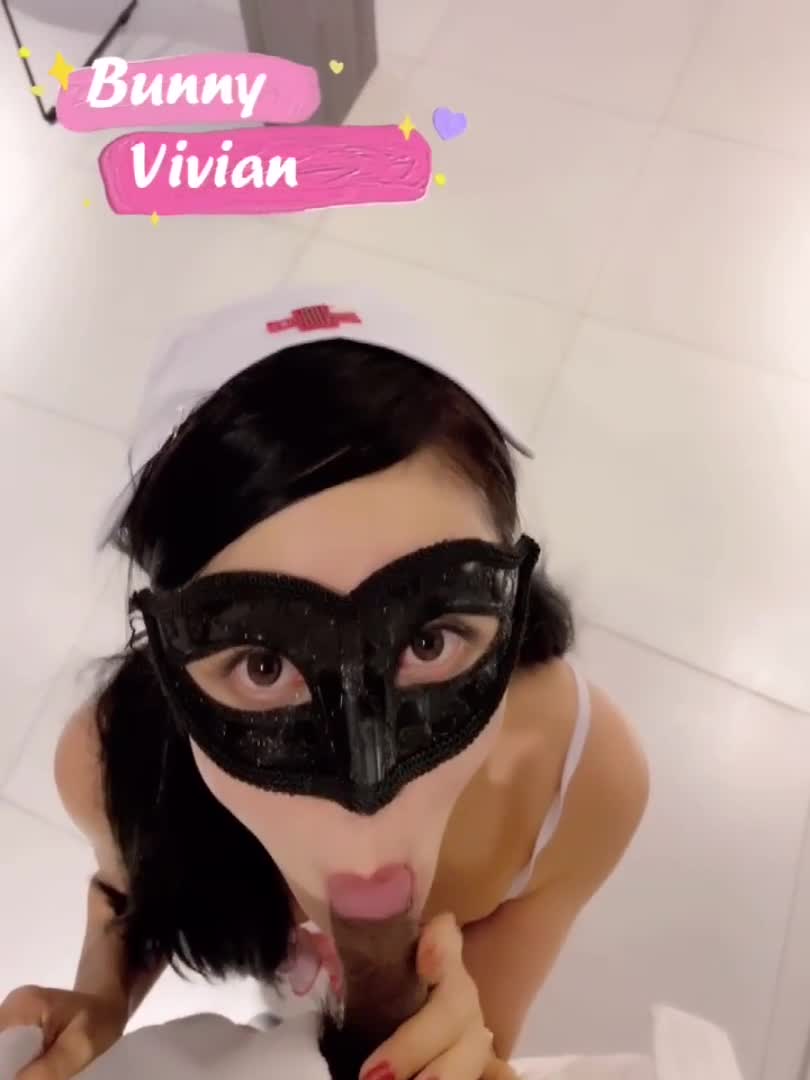 绝美推特高颜值逆天长腿丝袜女神Vivian 定制啪啪福利视频第二弹点此查看更多