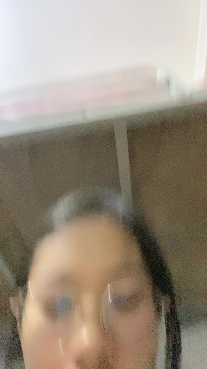 大一學妹反差妹下海直播20230702(3)