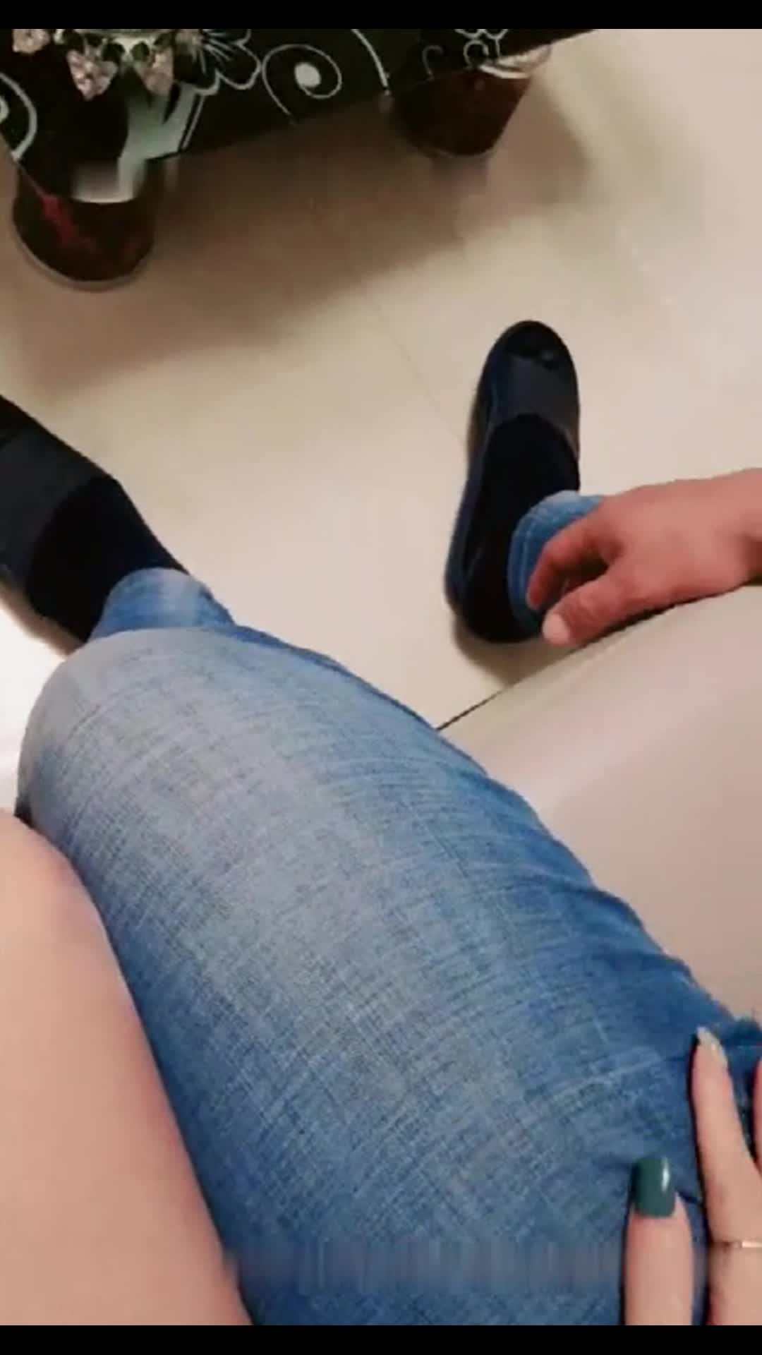白丝开档女主播勾引男人，酒店开房开操，激情啪啪，口爆点此查看更多