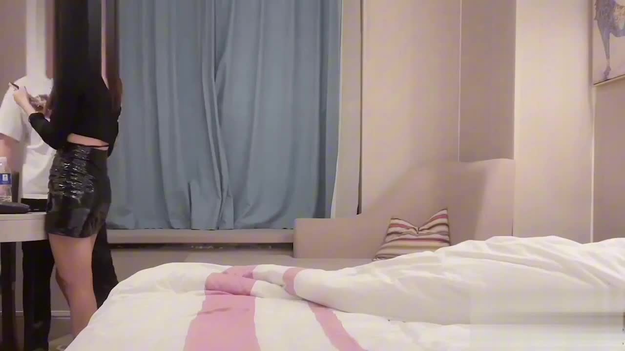 漂亮美眉69吃鸡啪啪 啊啊射给我 好像比刚才大了 真的啊让你操大了 身材苗条 小娇乳小嫩穴速游VPN跑满千兆只做最快