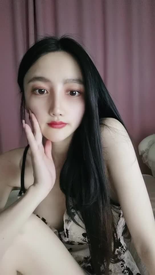 #骚妇猫猫 高颜值白皙妹子速游VPN跑满千兆只做最快
