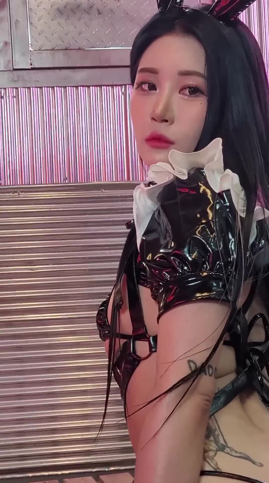 精品频道1⃣ikiviy私藏
