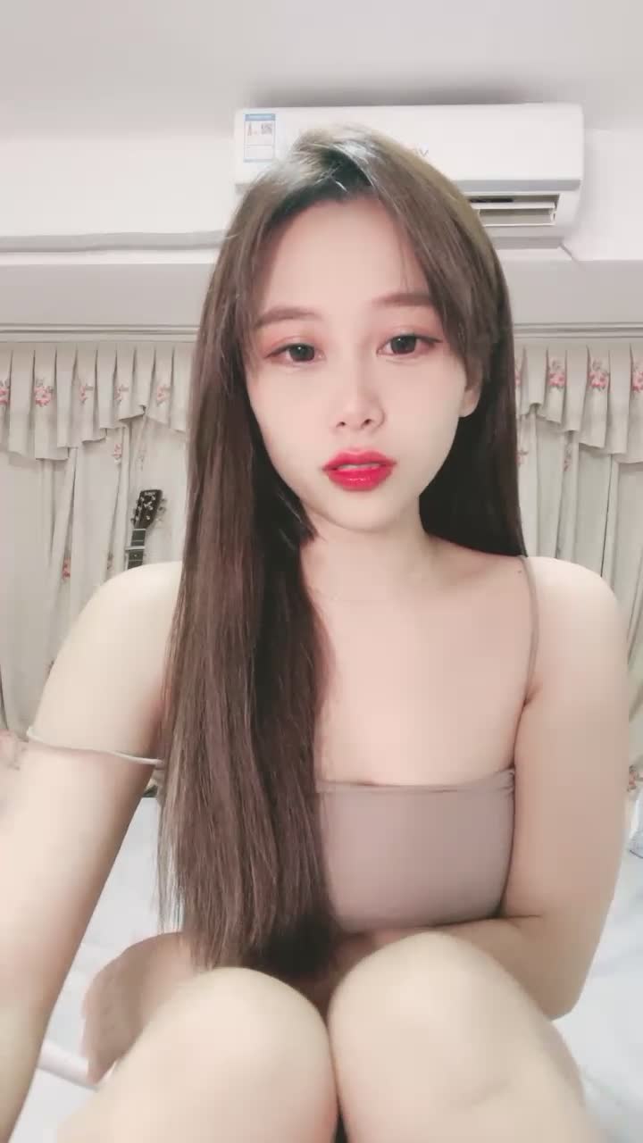 长发御姐范美女主播 蜜桃臀馒头白虎逼 自慰掰穴直播主播录屏