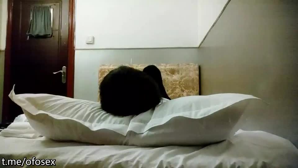 【#秦总会所探花】01-02 新晋探花，会所约操大胸人妻，风情万种颇有几分姿色，骚逼后入浪叫不止推荐欣赏