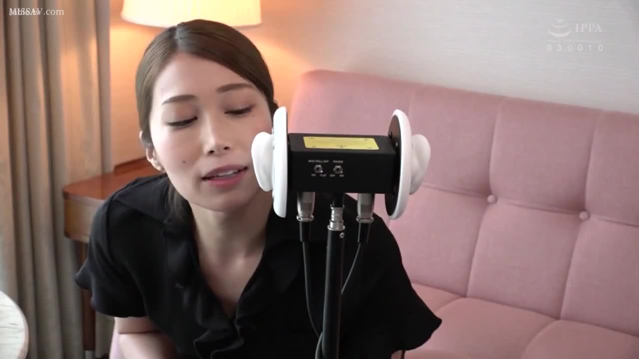 #jav   #asmr      EMSK-001 じゅるネチョ音とささやき淫語で耳からトロけるASMRメンズエステ 佐伯由美香，难得演一部正常点的av