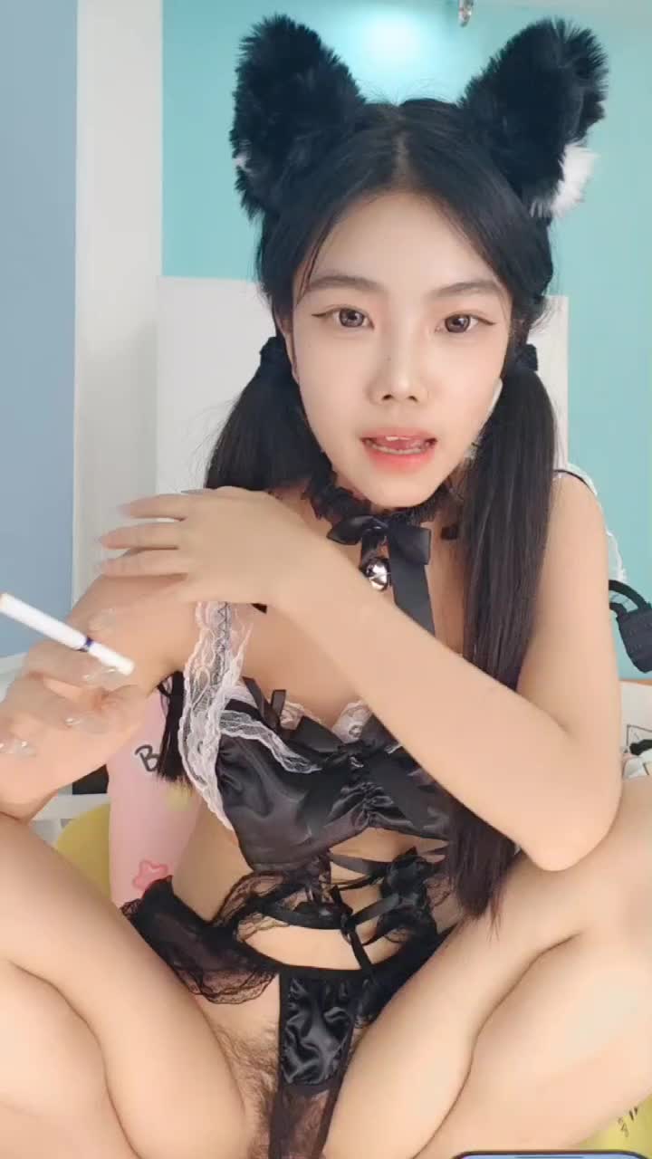 #精神小妹 #反差芜湖！这个都骚出味儿了