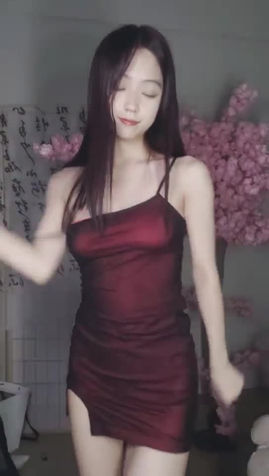 超清纯的18岁合法萝莉！舞蹈校花 #萝莉小羊 尺度升级啦滴蜡，炮击！夹子音简直了，全身粉嫩，治愈洗眼美眉