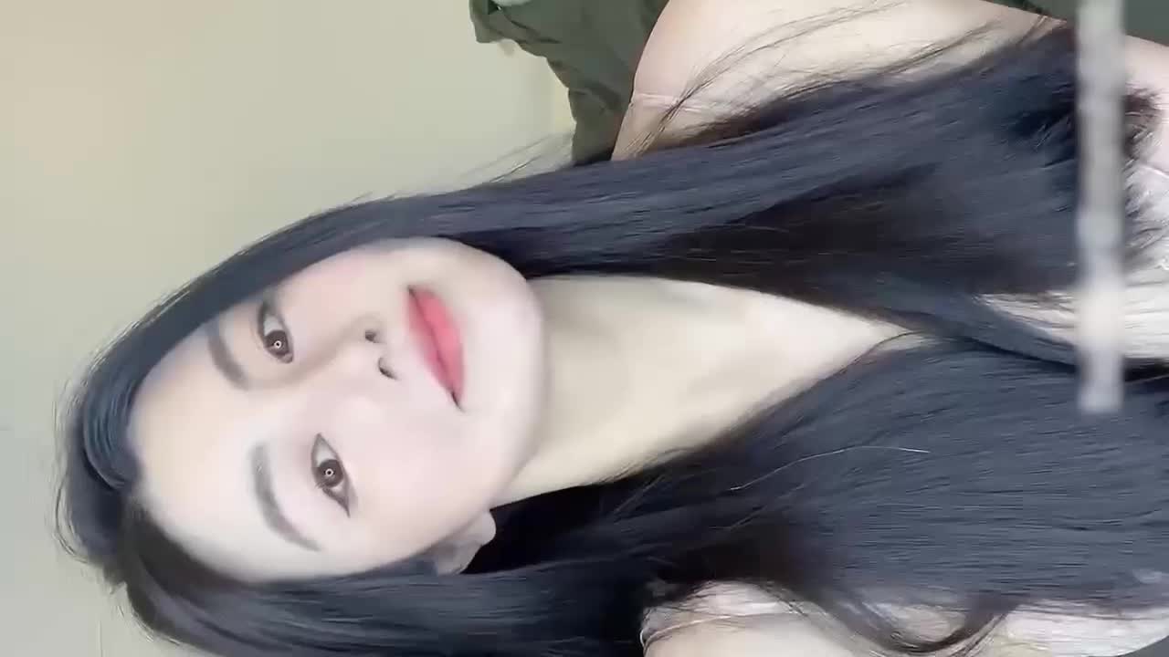 私拍流出高端淫妻私密群最美淫乱女神！
