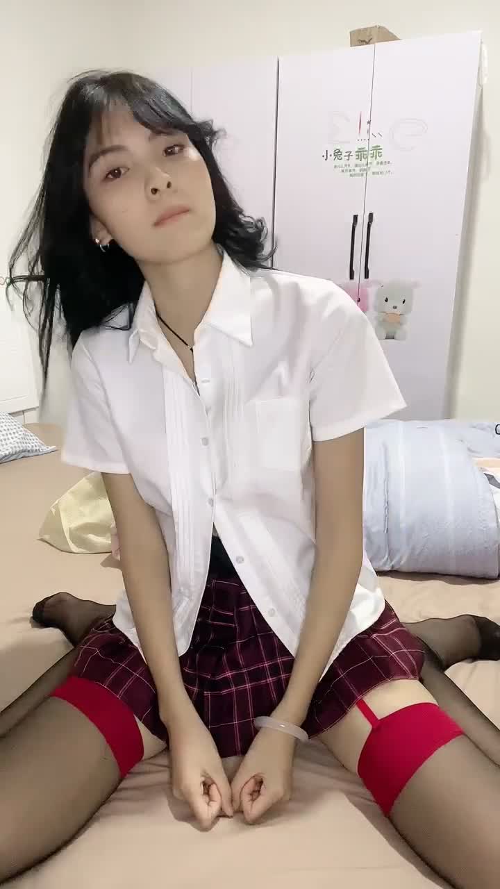 #掌管性感的神 新人校花！超漂亮~裸舞~掰穴自慰~狂撸!