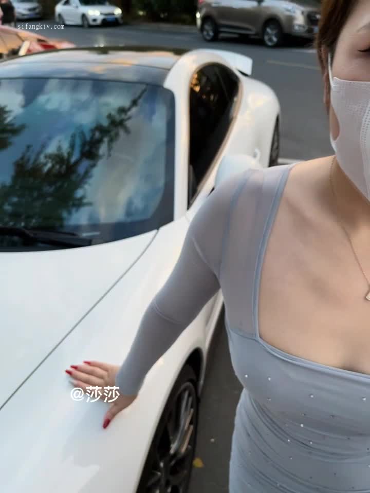 #国产精品 高颜长腿骚货 【#美杜莎】 全新剧情啪啪之保时捷车上凌辱露出 过道里镜前插入内射