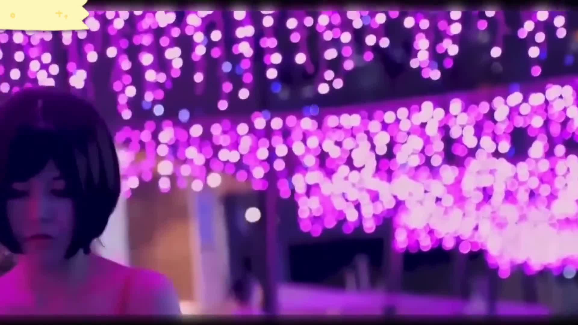 #强奸 网红深夜回家被尾随 家里正开着直播 直接对着镜头强暴