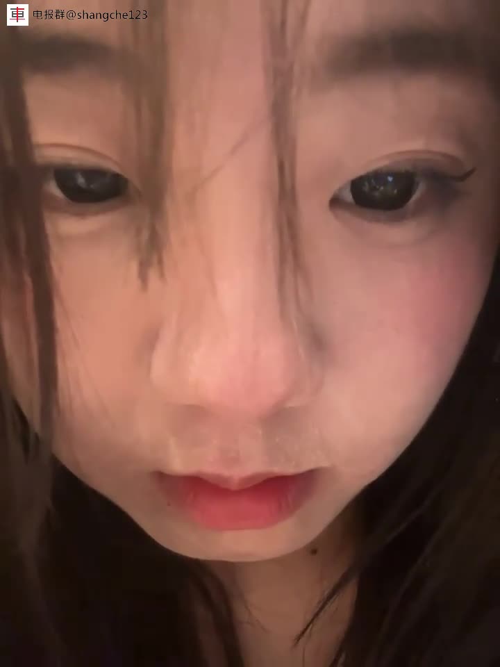 #CB站 #Stripchat Olivia 童颜巨乳楼梯间自慰高潮喷水户外露出