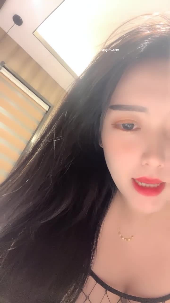 #178小宝贝 巨乳丰臀极品少妇~户外漏奶~道具自慰