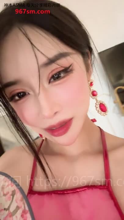 #小恩雅 妈妈打扮成金莲勾引