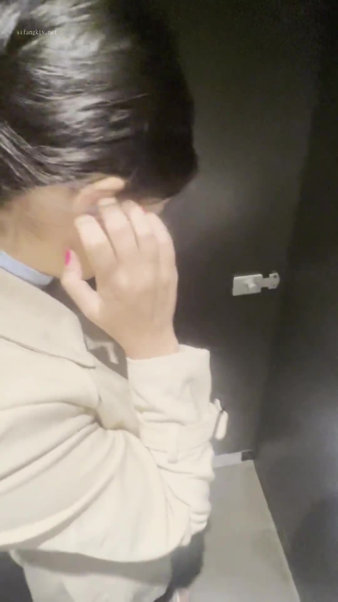 #1302501三月最新流出抖音极品巨乳网红李雅️大震撼系列之李雅公园露逼偷摸后入野战扣扣插插叫不停合集精选